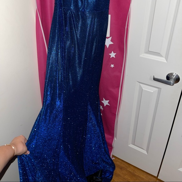 Prom dress - Picture 3 of 7
